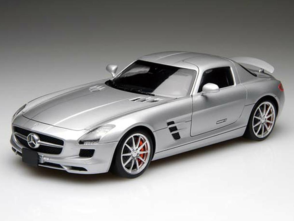 Mercedes Benz SLS AMG (Vista 2)