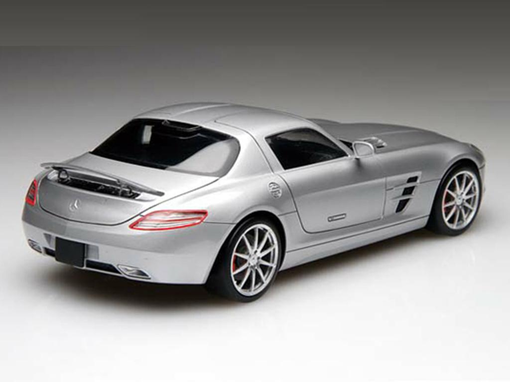 Mercedes Benz SLS AMG (Vista 3)