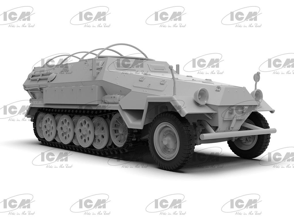 Sd.Kfz.251/8 Ausf.A ‘Krankenpanzerwagen’ (Vista 5)