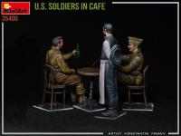 U.S. Soldiers In Café (Vista 11)