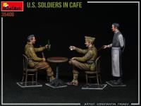 U.S. Soldiers In Café (Vista 12)