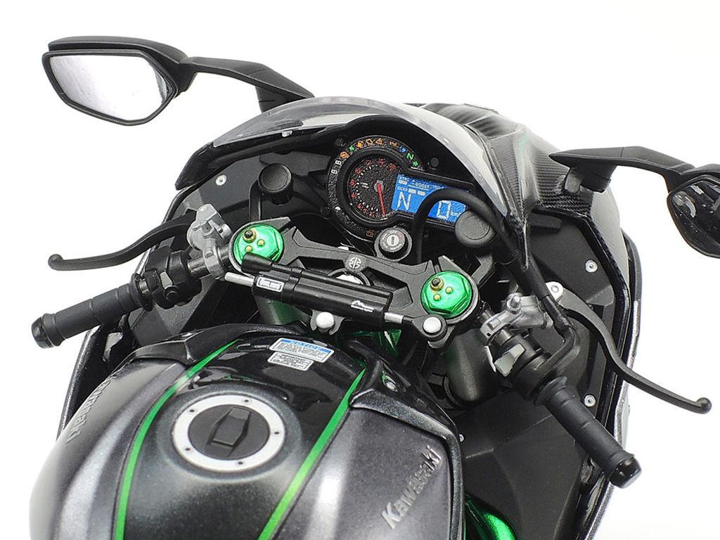 Kawasaki Ninja H2 Carbon (Vista 10)