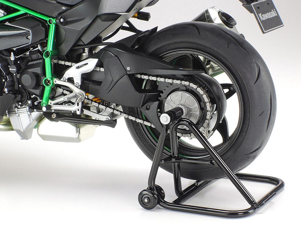 Kawasaki Ninja H2 Carbon (Vista 11)